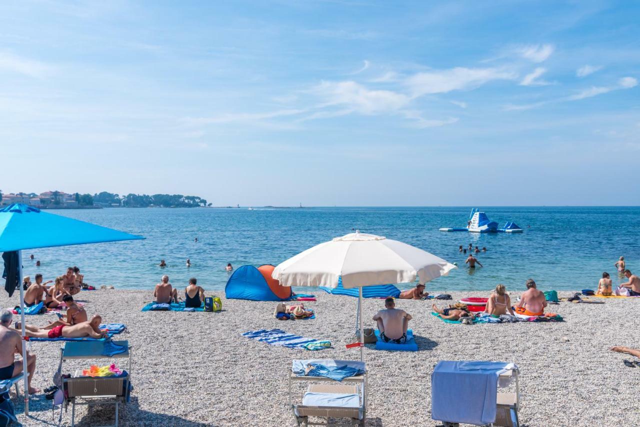 Apartments Vita Porec Bagian luar foto